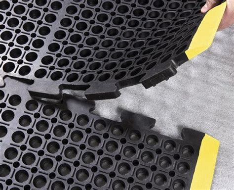 Heavy Duty Mats From Strata Sales | Commercial And Industrial Applications