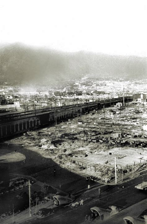 神戸市：神戸の戦災 写真から見る戦災 「no 20 大空襲で焼け野原と化した東神戸一帯。」