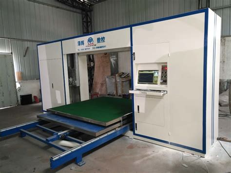 CNC Cycle Knife Foam Profile Cutting Machine For Manufacturing Sponge