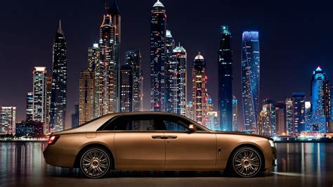 Rolls Royce Creates Bespoke Two Tone Ghost Extended For Private