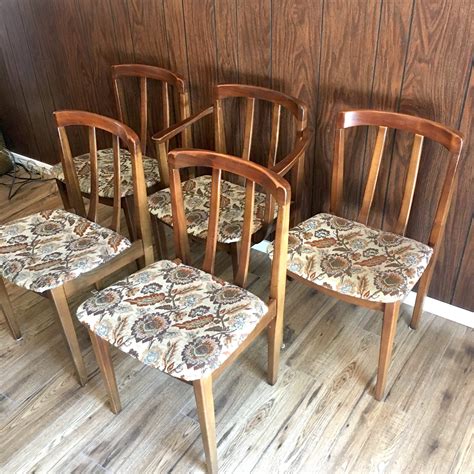 Honderich Walnut Dining Chairs Set Of 5 Hausmodern