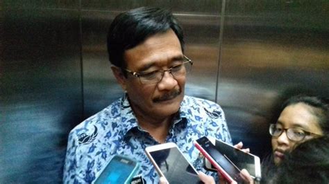 Djarot Kita Akan Tertibkan Lagi Bangunan Yang Berdiri Di Kampung