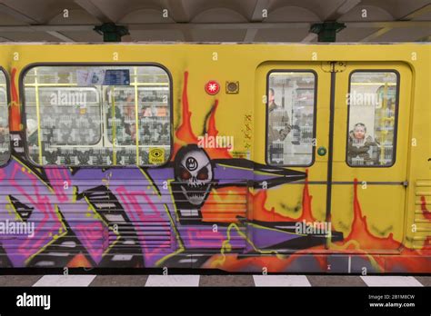 U-Bahn, Graffiti, Berlin, Deutschland Stock Photo - Alamy