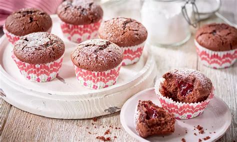 Babeczki czekoladowe z konfiturą Przepis Dr Oetker