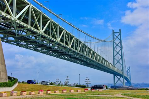 Japans World Record Setting Akashi Kaikyō Bridge