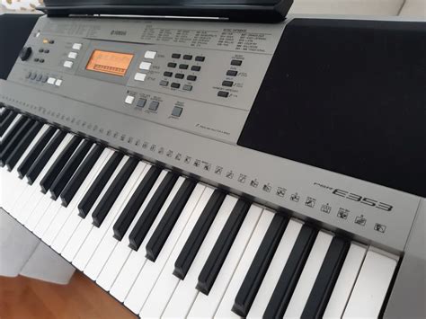 Klavijatura Synthesizer Yamaha Psr E