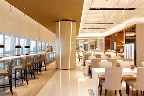 Miracle First Class Lounge at Suvarnabhumi Airport. VIP service. SAYAMA Luxury.