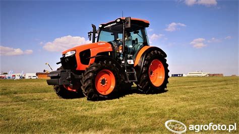 Zdjęcie traktor Kubota M5111 id 697295 Galeria rolnicza agrofoto