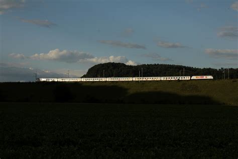 Kambly Zug mit BLS Lötschbergbahn Lokomotive Re 465 004 Flickr