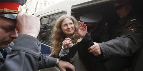 Maria Alyokhina Jailed Pussy Riot Member Drops Release Plea To