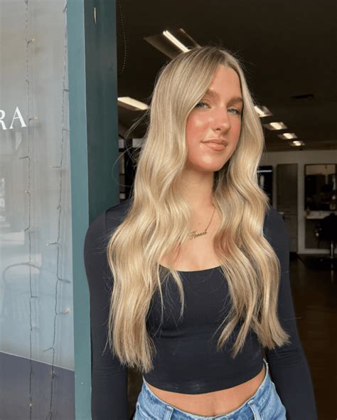 30 Irresistible Butter Blonde Hair Inspirations