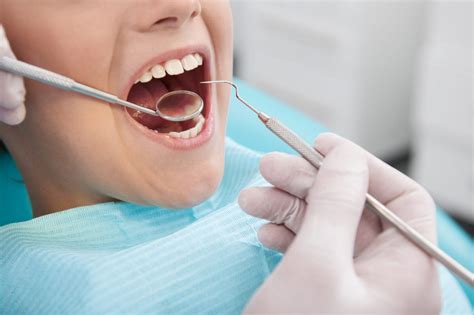 Obturations Dentaires Plombages — Chez Le Dentiste