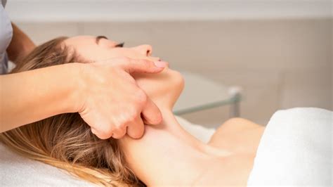 Can Massage Therapy Help My Tmj Pain The Orthopaedic Therapy Clinic