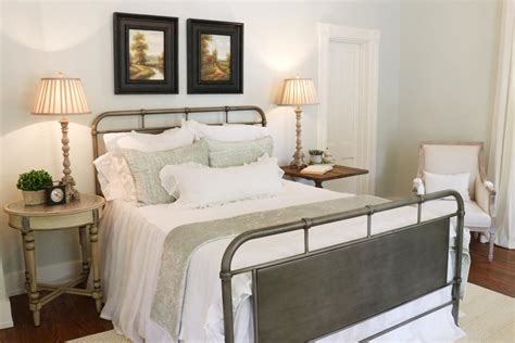 Hgtv Fixer Upper Bedrooms Photo Gallery | www.resnooze.com