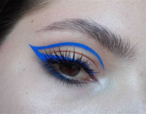 Blue Graphic Liner A Tutorial Makeup Is Life Makeup Eye Looks Eye