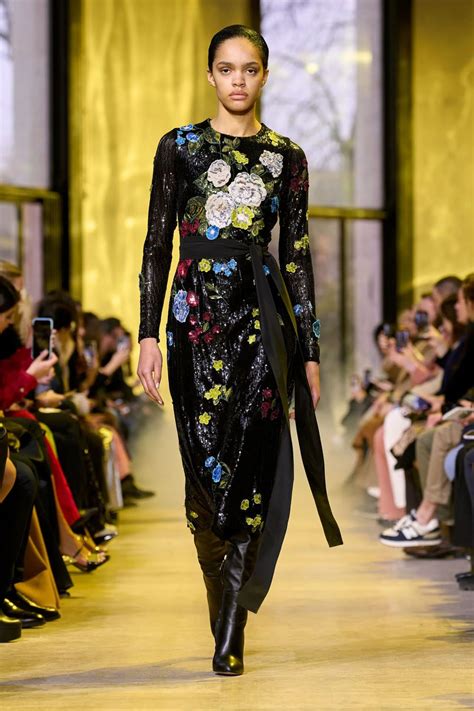 Elie Saab Fall Winter 2023-2024 Ready-to-Wear - RUNWAY MAGAZINE ® Official