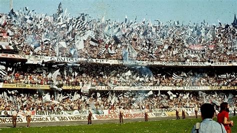 Ingresso A R 8 Meio Kg De Maconha E Bandeiras Como Corinthians X