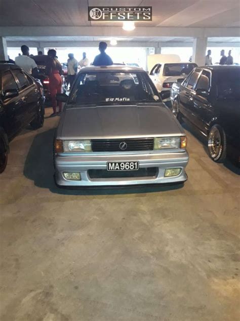 1990 Nissan Sentra