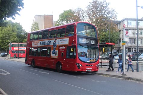 VW1468 LK13BJE Route 186 Metroline Travel Operated B Flickr