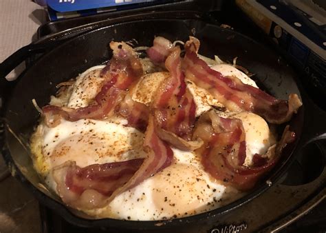 [homemade] Gordon Ramsay S Eggs Baked In Hash Browns With Glazed Bacon R Foodporn