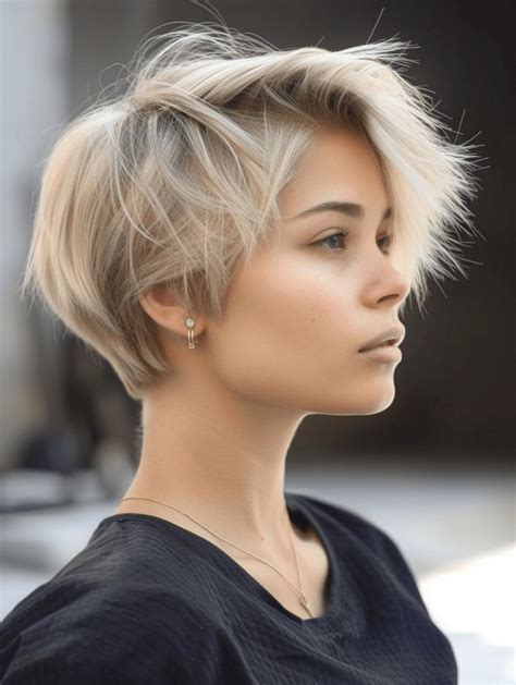 28 Layered Short Haircut Ideas For 2024 Timeless Style With A Modern Twist