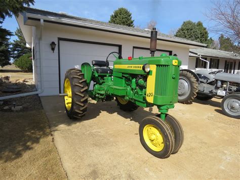 John Deere 420