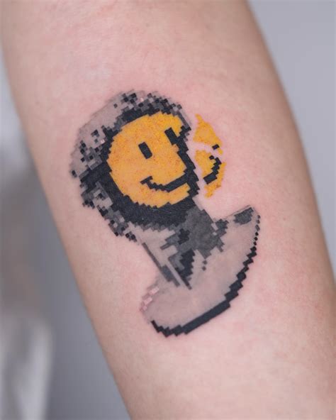 37 Unique Smiley Face Tattoo Small Tattoos And Ideas