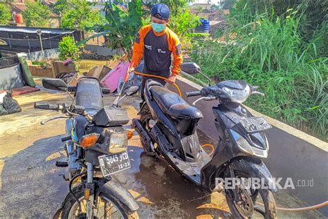 Ratusan Rumah Di Sukanagara Cianjur Terendam Banjir Setinggi Satu Meter