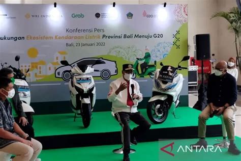 Menhub Dorong Industri Otomotif Produksi Kendaraan Listrik Bali Layak