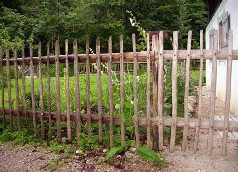 45 Picket Fence Designs (Pictures of Popular Types) - Designing Idea