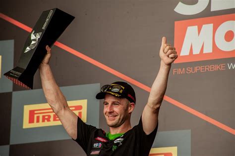 Foto Tidak Lagi Juara Worldsbk Rea Tinggalkan Kawasaki Pindah Ke Yamaha