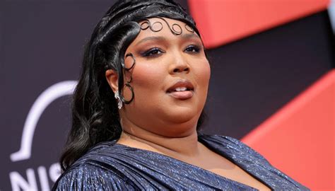 ‘snl Confirms Lizzo As Musical Guest Of The Years Final Episode