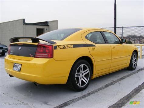 Top Banana Yellow 2006 Dodge Charger Rt Daytona Exterior Photo