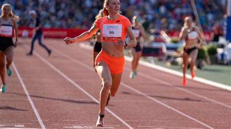 Wereldkampioene Femke Bol Loopt Uitzwaaiwedstrijd In Hengelo Twente Fm