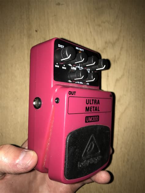 Ultra Metal UM300 - Behringer Ultra Metal UM300 - Audiofanzine