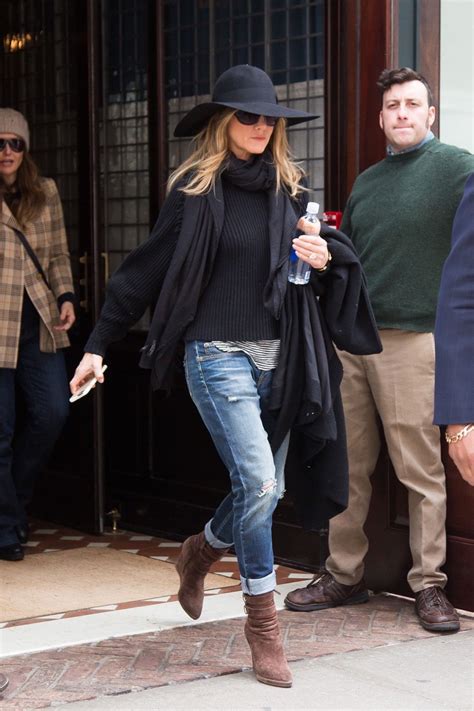 El Secreto Que Hay Detrás Del Estilo Effortless Chic De Jennifer