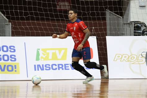 Pelo Estadual JEC Krona visita o São Lourenço JEC FUTSAL