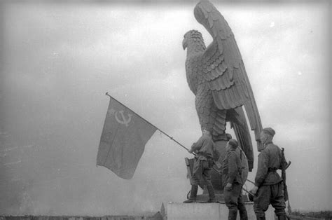 «Знамя Победы над Рейхстагом»: история фотографии