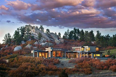 Remote Colorado mountain home blends modern and comfortable