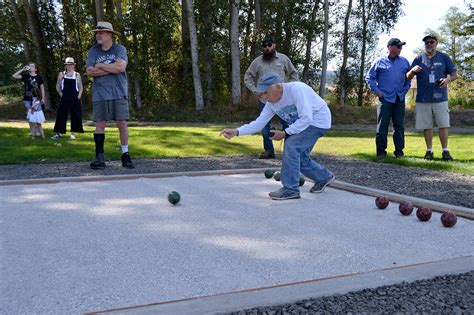 City Opens Bocce Ball Shuffleboard Courts In Carrie Blake Community