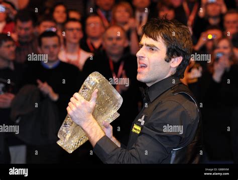 Ronnie Osullivan Celebrates After Winning Final Masters Wembley Arena