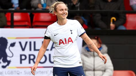 Tottenham move helps Martha Thomas find her smile again | LiveScore