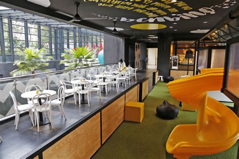 Cafe Near Entertainment Centre at Robin Alexander blog