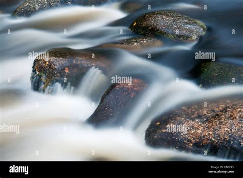 Water Rushing Over River Rocks Hi Res Stock Photography And Images Alamy