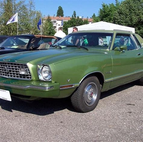 Dark Yellow Green 1975 Ford Mustang