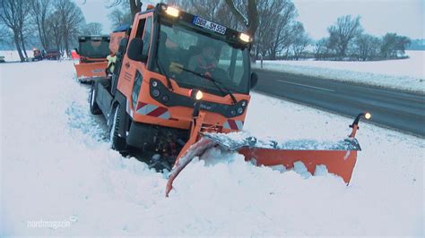 Schnee in Schwerin Schnelle Pisten und glatte Straßen NDR de