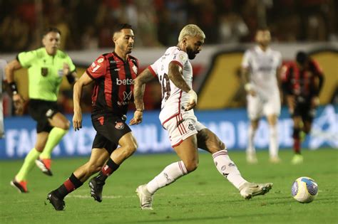 Atitude De Gabigol Tite Ap S O Gol Do Flamengo Surpreende E