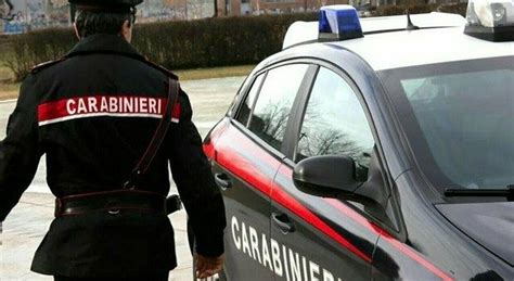 Femminicidio Nella Notte Nel Pesarese Uomo Accoltella E Uccide La