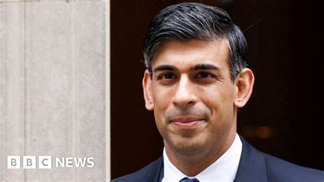 Rishi Sunak Sees Off Conservative Rebels As Mps Back Rwanda Bill Top