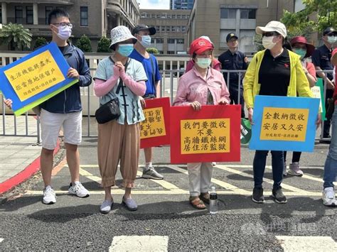 航空城徵收議題 正反兩派人馬政院前陳情 政治 中央社 Cna